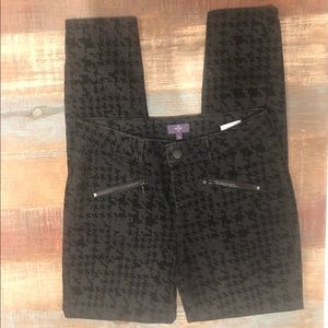 NYDJ black houndstooth jeans 4 EUC
